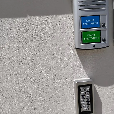 Diana Apartment *